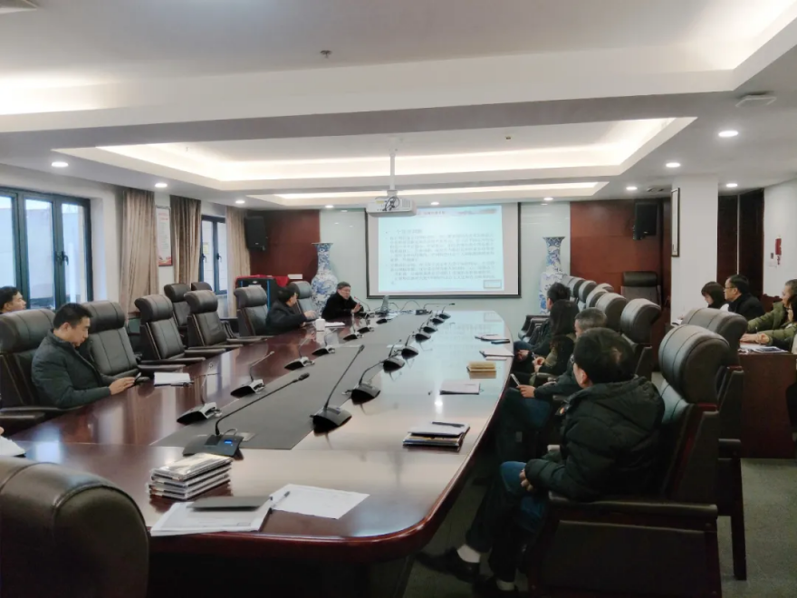省委党校专家来到江西省美术馆 宣讲十九届五中全会精神2.png